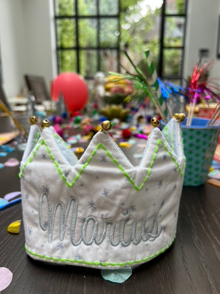 Lola Celebration Crown